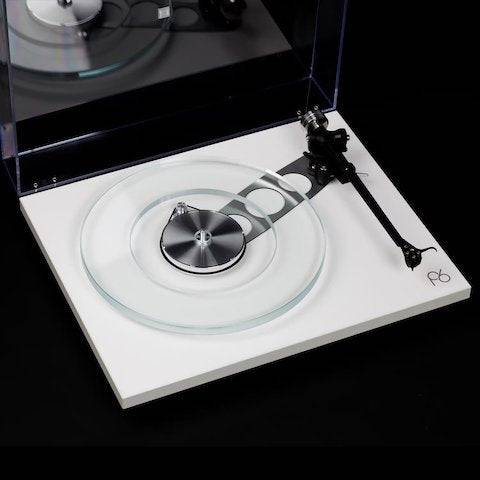 Rega Planar 6 Turntable IN STOCK