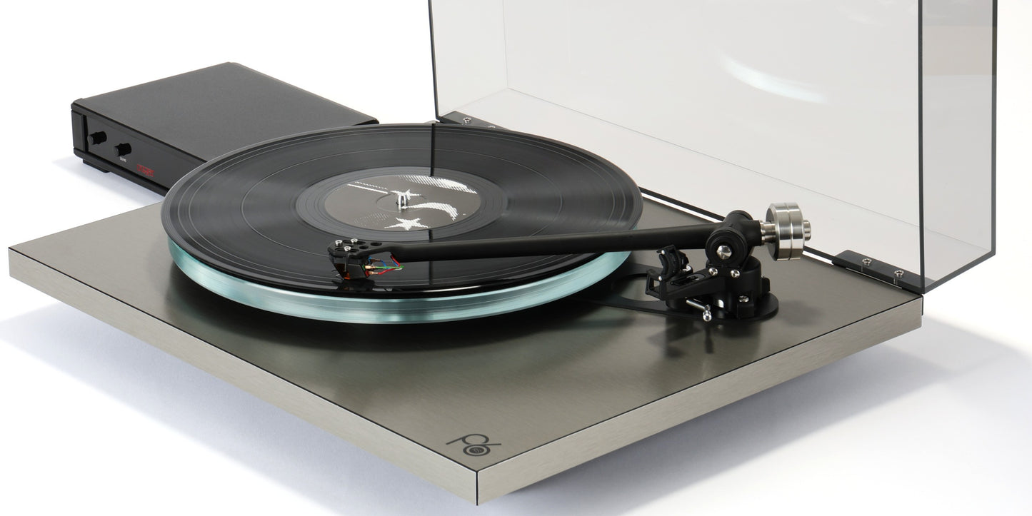 Rega Planar 6 Turntable