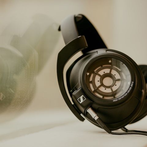 Sennheiser HD820 Closed Back Headphones